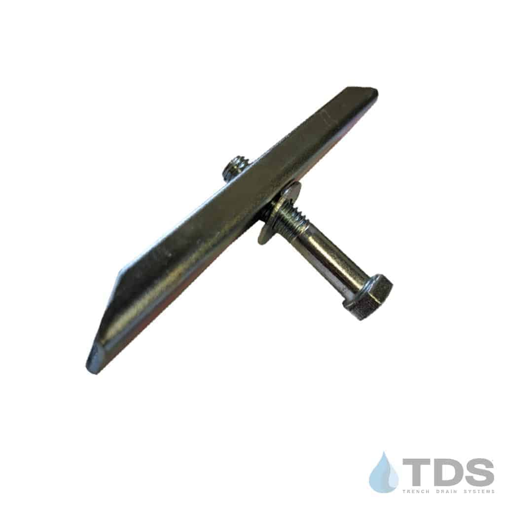 TDS-POLYCAST DA0642B Hold-Down Device for 600 Series Ductile Iron Grate