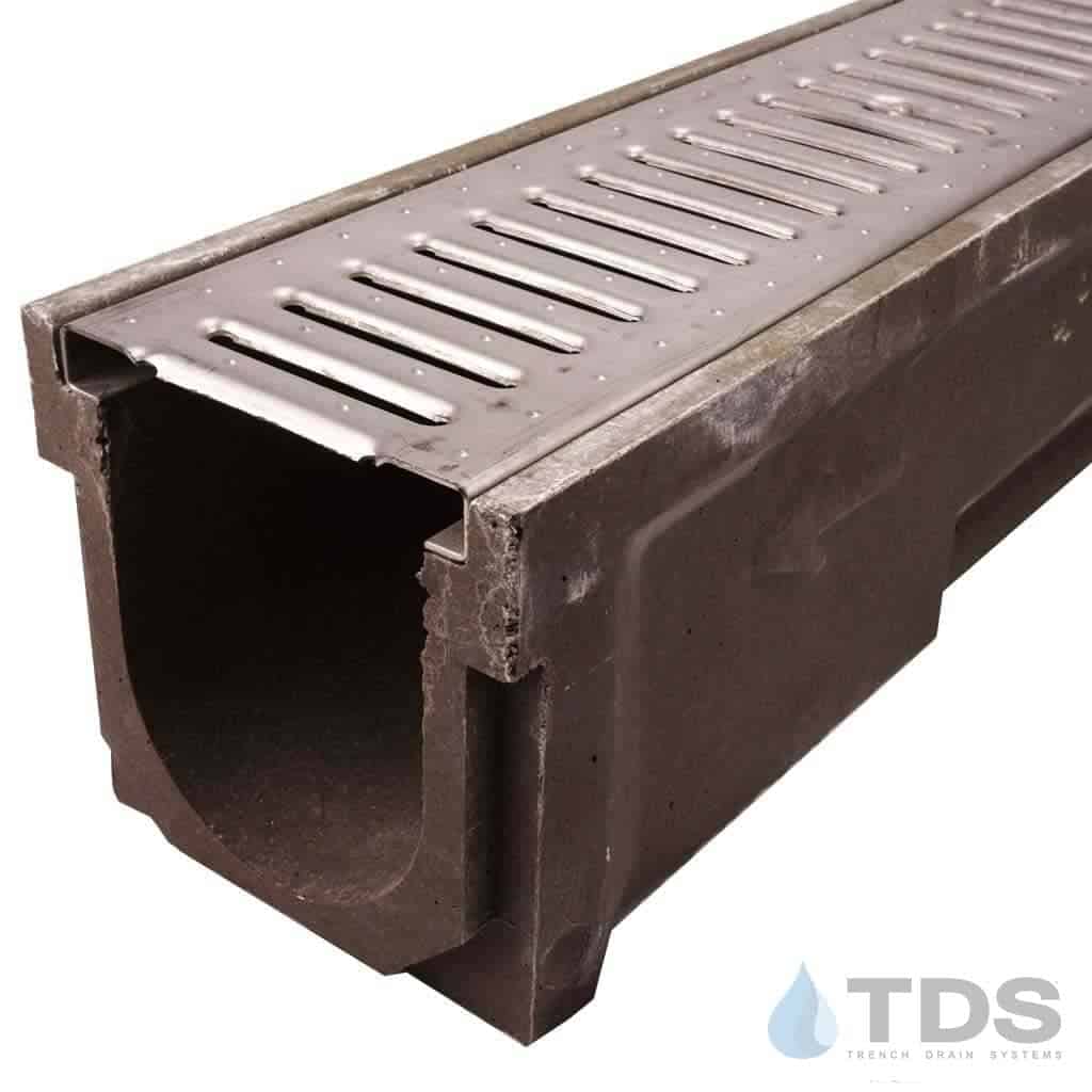 POLYCAST 600 Series Kit with DG0647 Slotted Stainless Grate