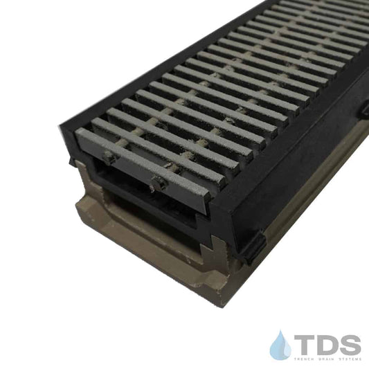 POLYCAST 500 Series Kit with DG0644SP Vinyl-Ester Bar 3/8" Spacing Grate and HDPE Frame