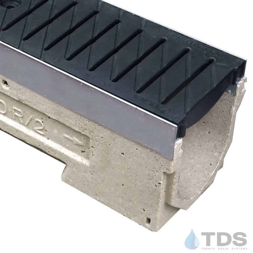 ULMA U100KX Kit with 494 / PNH100KCAM Polypropylene ADA Heel Proof Grate – BLACK