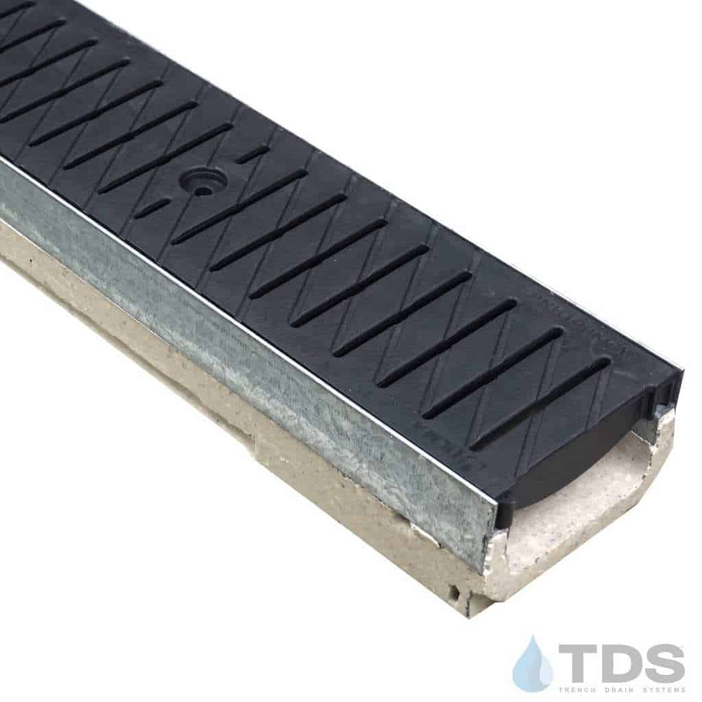 ULMA M100K with Heelproof Grate-PNH100KCAM-BL black plastic slotted grate with stone channel | TDS- Trench Drain Systems