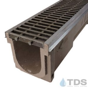 Polycast 600 galvanized steel edging with 644 grate