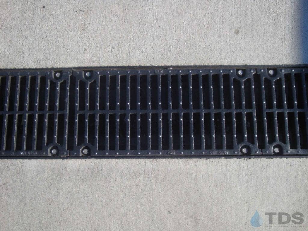 Zurn Z882 black slotted grate | TDS- Trench Drain Systems
