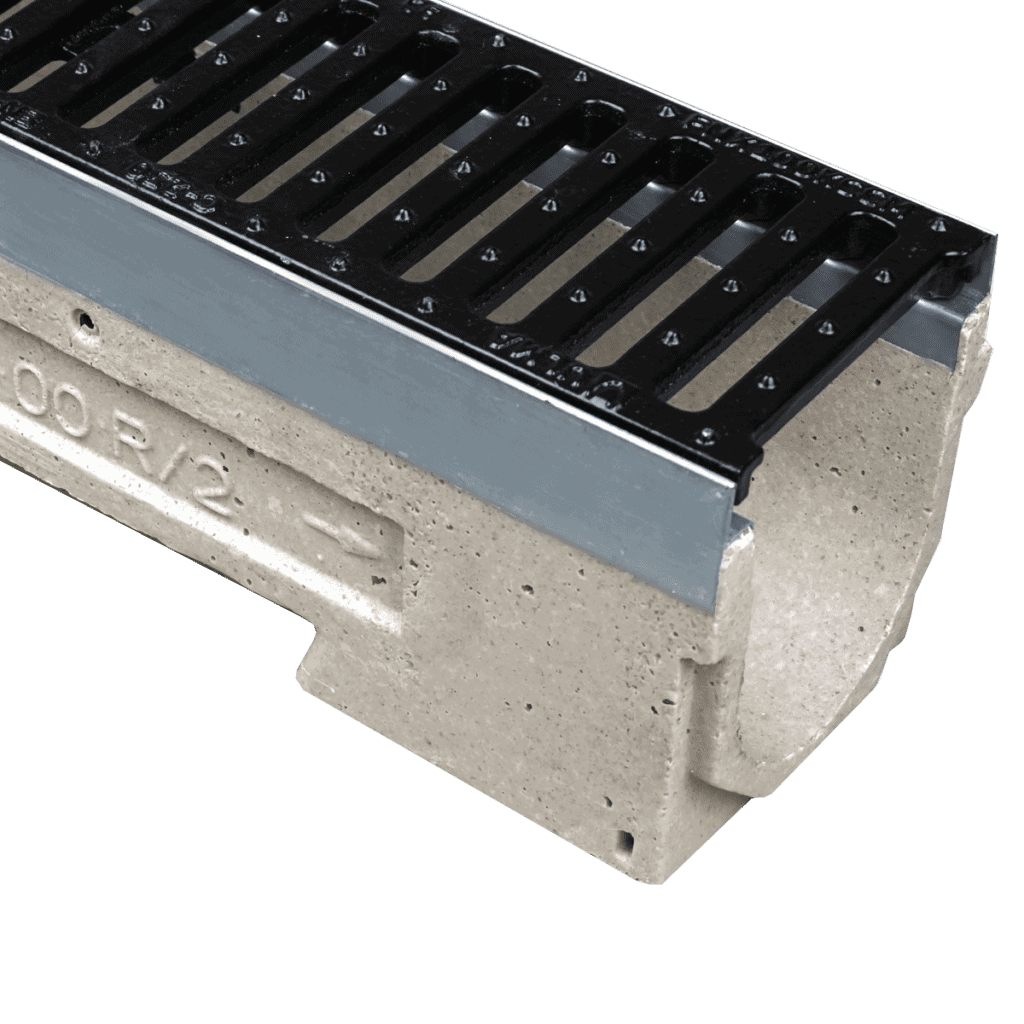 ULMA U100K with Galvanized Edging and Ductile Iron Slotted Grate